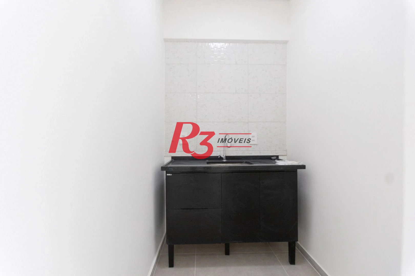 Sala à venda, 42 m² por R$ 370.000,00 - Vila Matias - Santos/SP