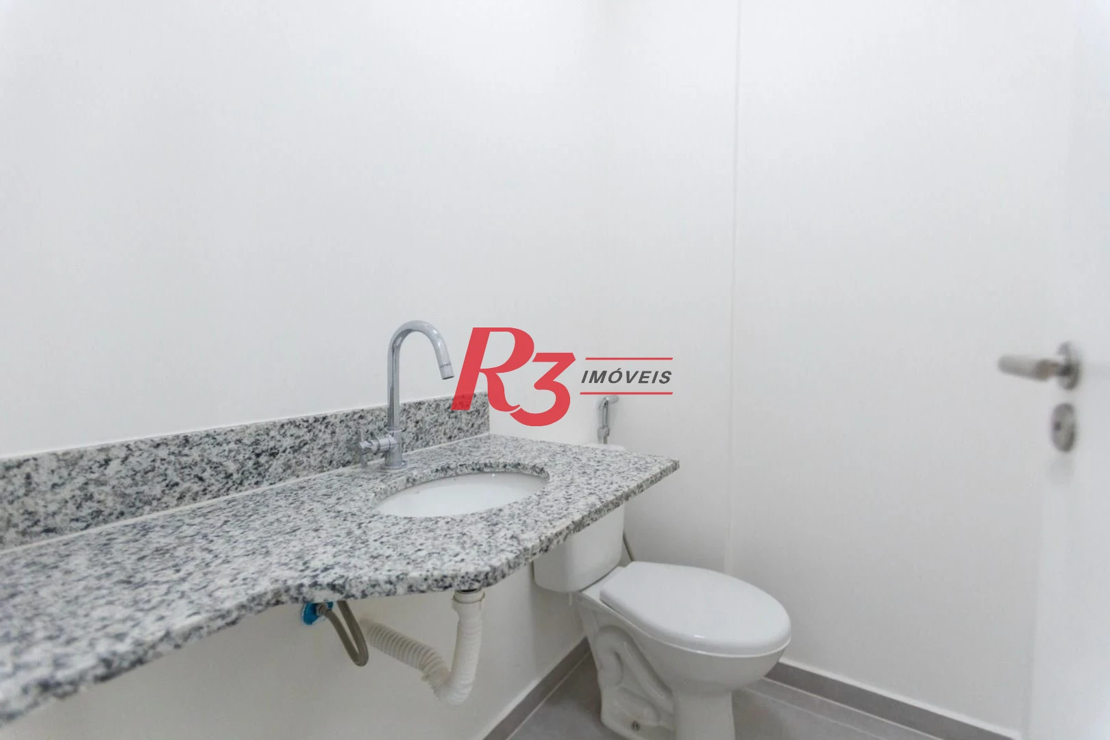 Sala à venda, 42 m² por R$ 370.000,00 - Vila Matias - Santos/SP