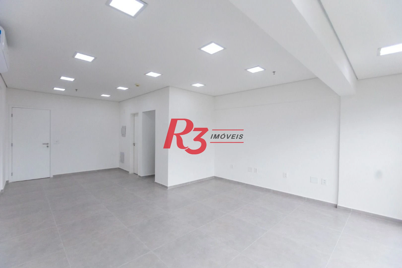 Sala à venda, 42 m² por R$ 370.000,00 - Vila Matias - Santos/SP