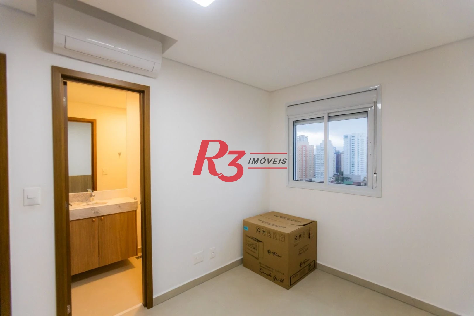 Apartamento para alugar, 81 m² por R$ 8.000,00/mês - Boqueirão - Santos/SP