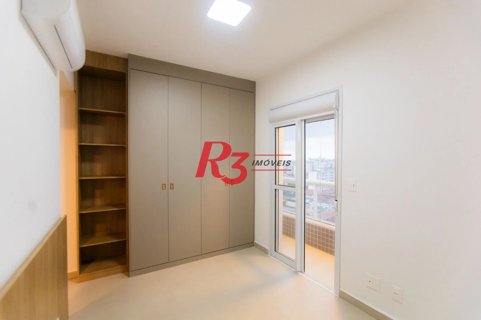 Apartamento para alugar, 81 m² por R$ 8.000,00/mês - Boqueirão - Santos/SP