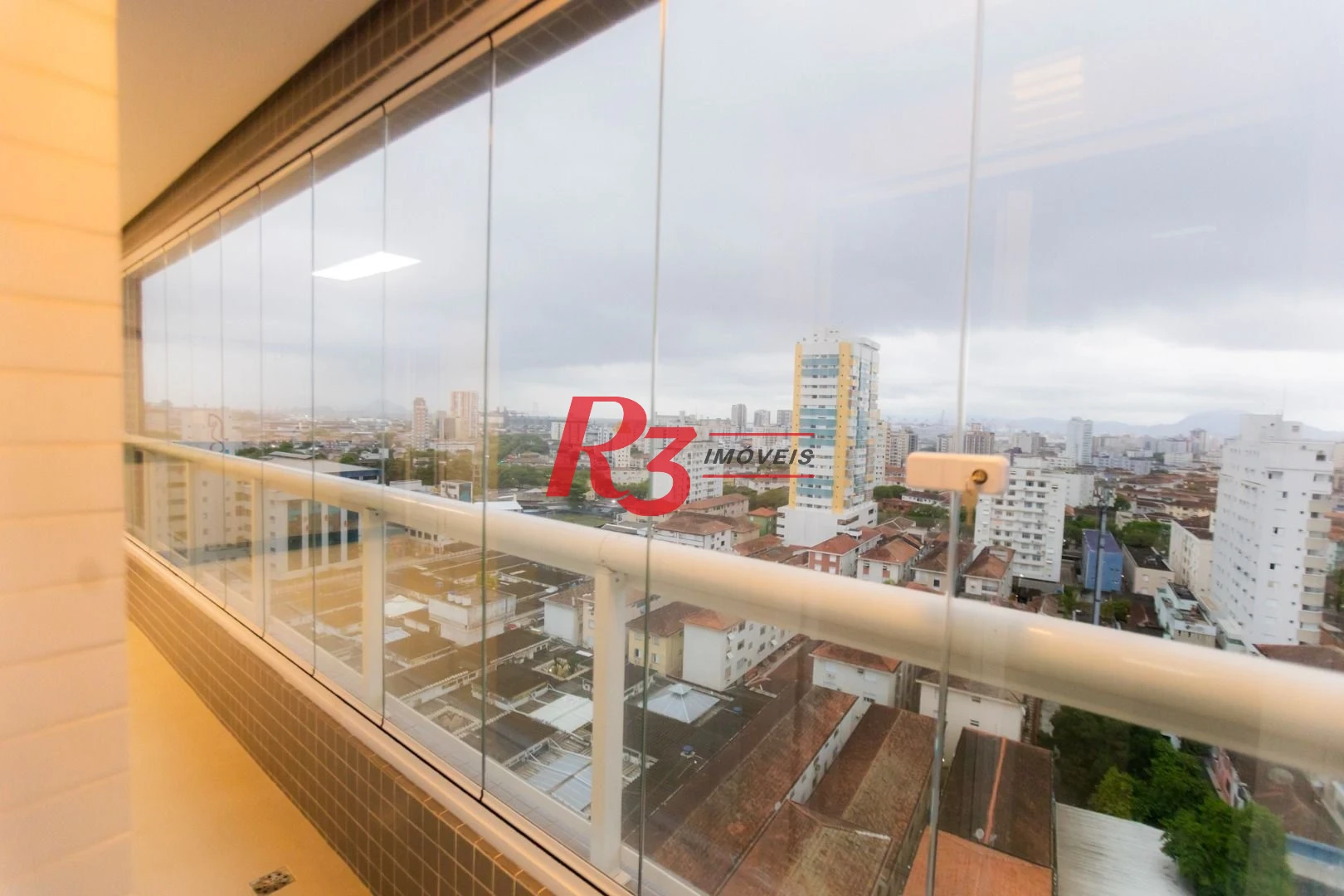 Apartamento para alugar, 81 m² por R$ 8.000,00/mês - Boqueirão - Santos/SP
