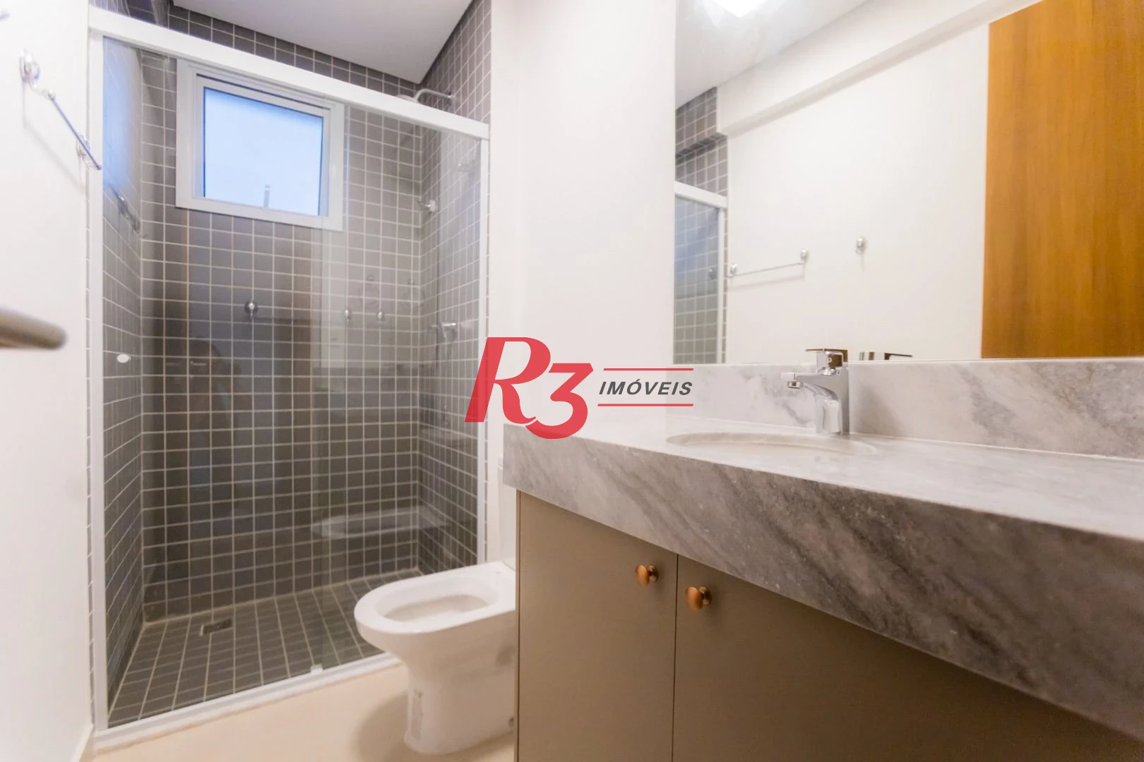Apartamento para alugar, 81 m² por R$ 8.000,00/mês - Boqueirão - Santos/SP