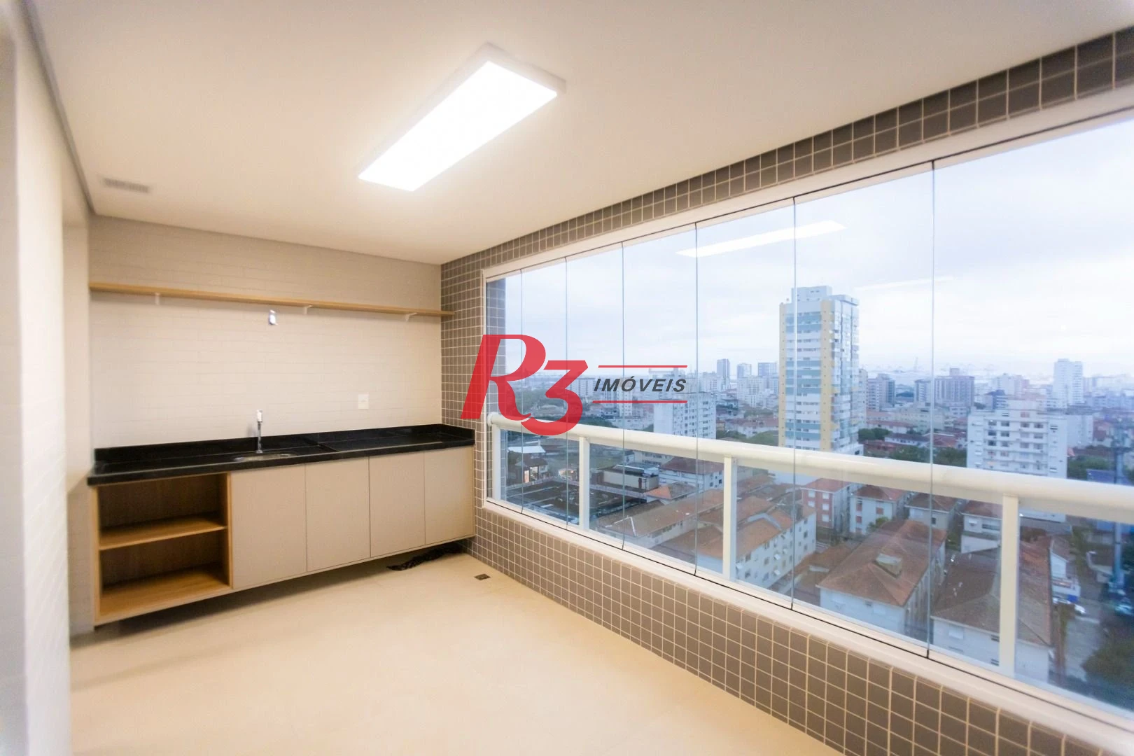 Apartamento para alugar, 81 m² por R$ 8.000,00/mês - Boqueirão - Santos/SP
