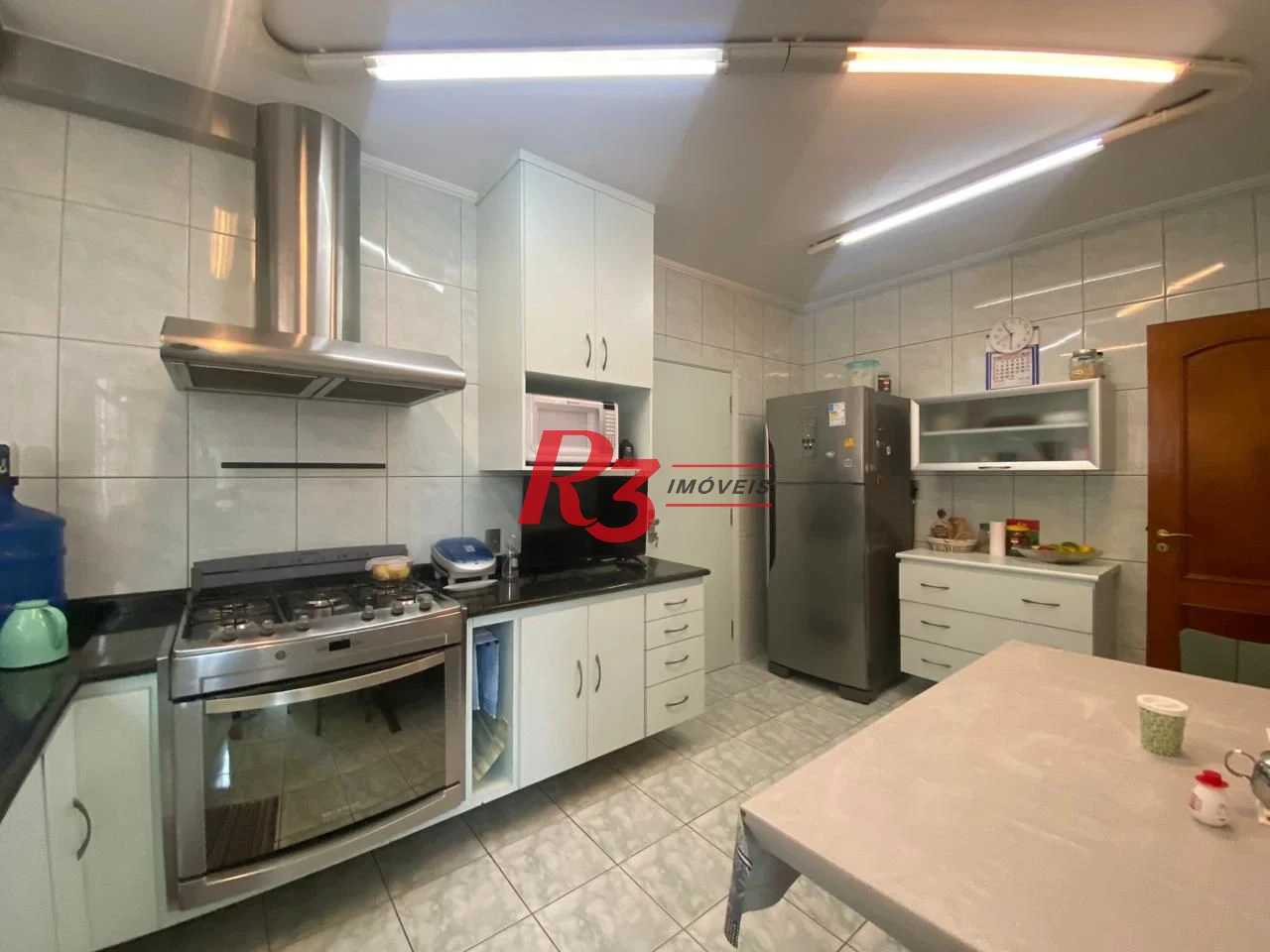Apartamento com 3 dormitórios à venda, 175 m² por R$ 1.179.990,00 - Gonzaga - Santos/SP