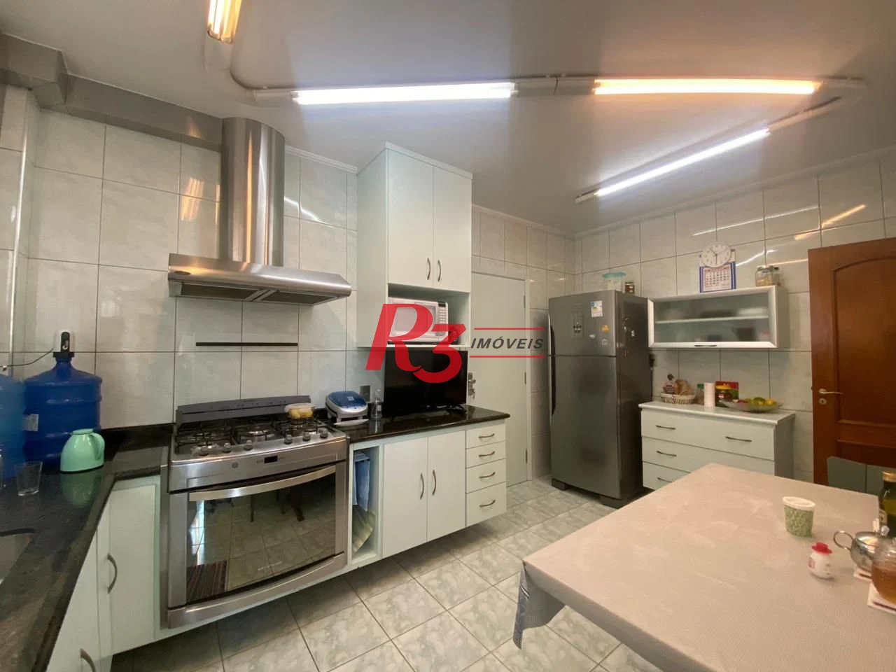 Apartamento com 3 dormitórios à venda, 175 m² por R$ 1.179.990,00 - Gonzaga - Santos/SP