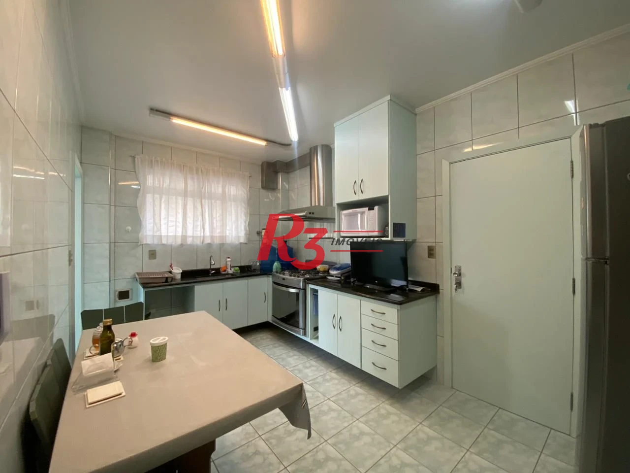 Apartamento com 3 dormitórios à venda, 175 m² por R$ 1.179.990,00 - Gonzaga - Santos/SP