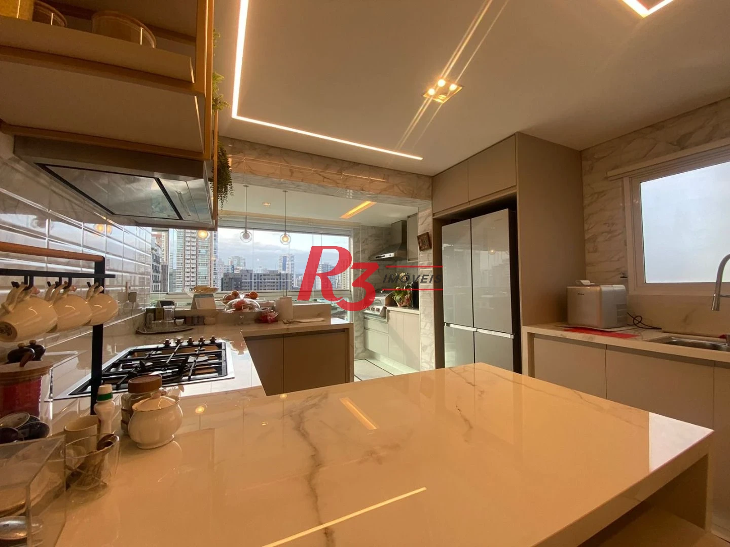 Apartamento com 3 dormitórios à venda, 191 m² por R$ 3.849.990,00 - Embaré - Santos/SP