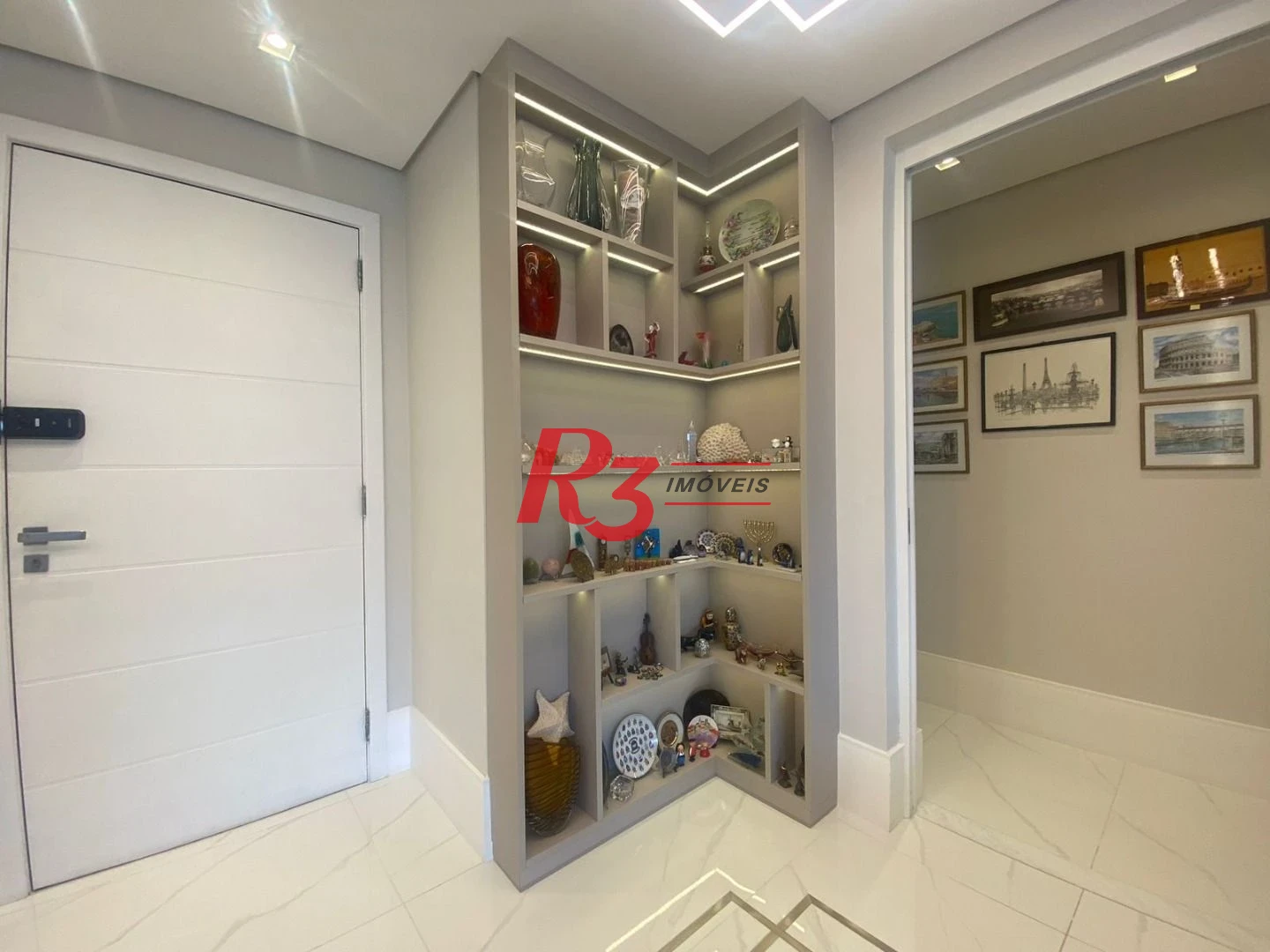 Apartamento com 3 dormitórios à venda, 191 m² por R$ 3.849.990,00 - Embaré - Santos/SP