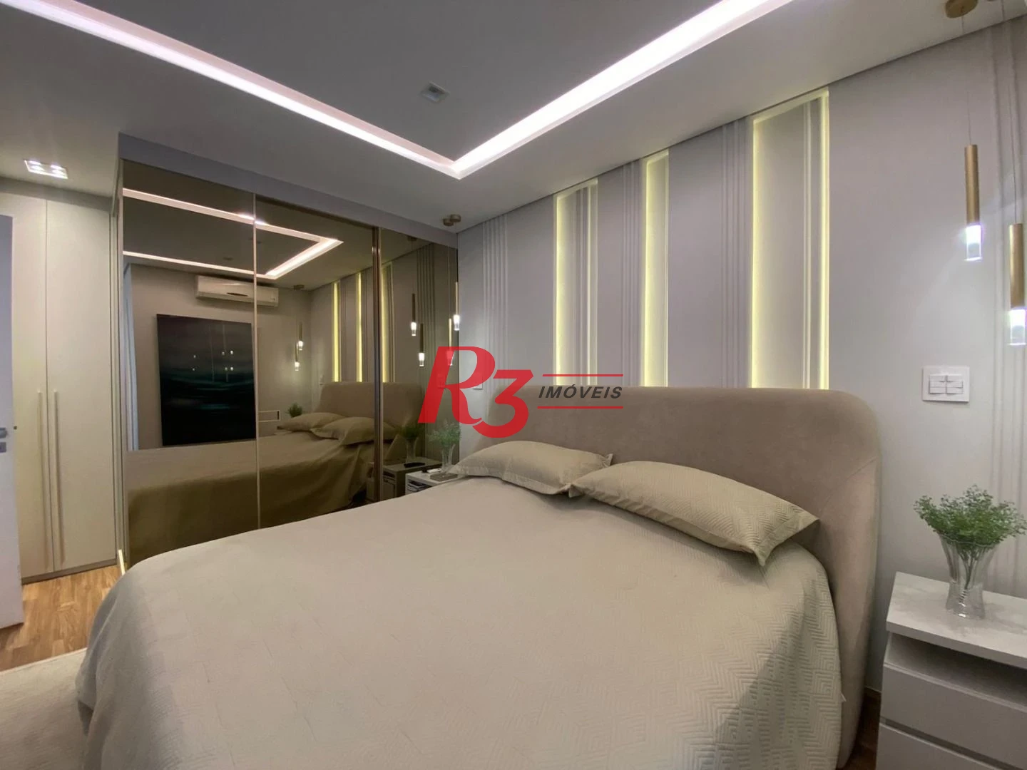 Apartamento com 3 dormitórios à venda, 191 m² por R$ 3.849.990,00 - Embaré - Santos/SP