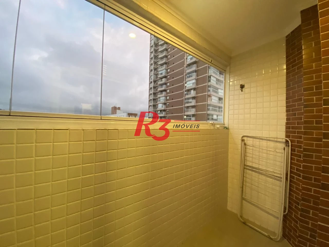 Apartamento com 2 dormitórios à venda, 81 m² por R$ 909.990,00 - Campo Grande - Santos/SP