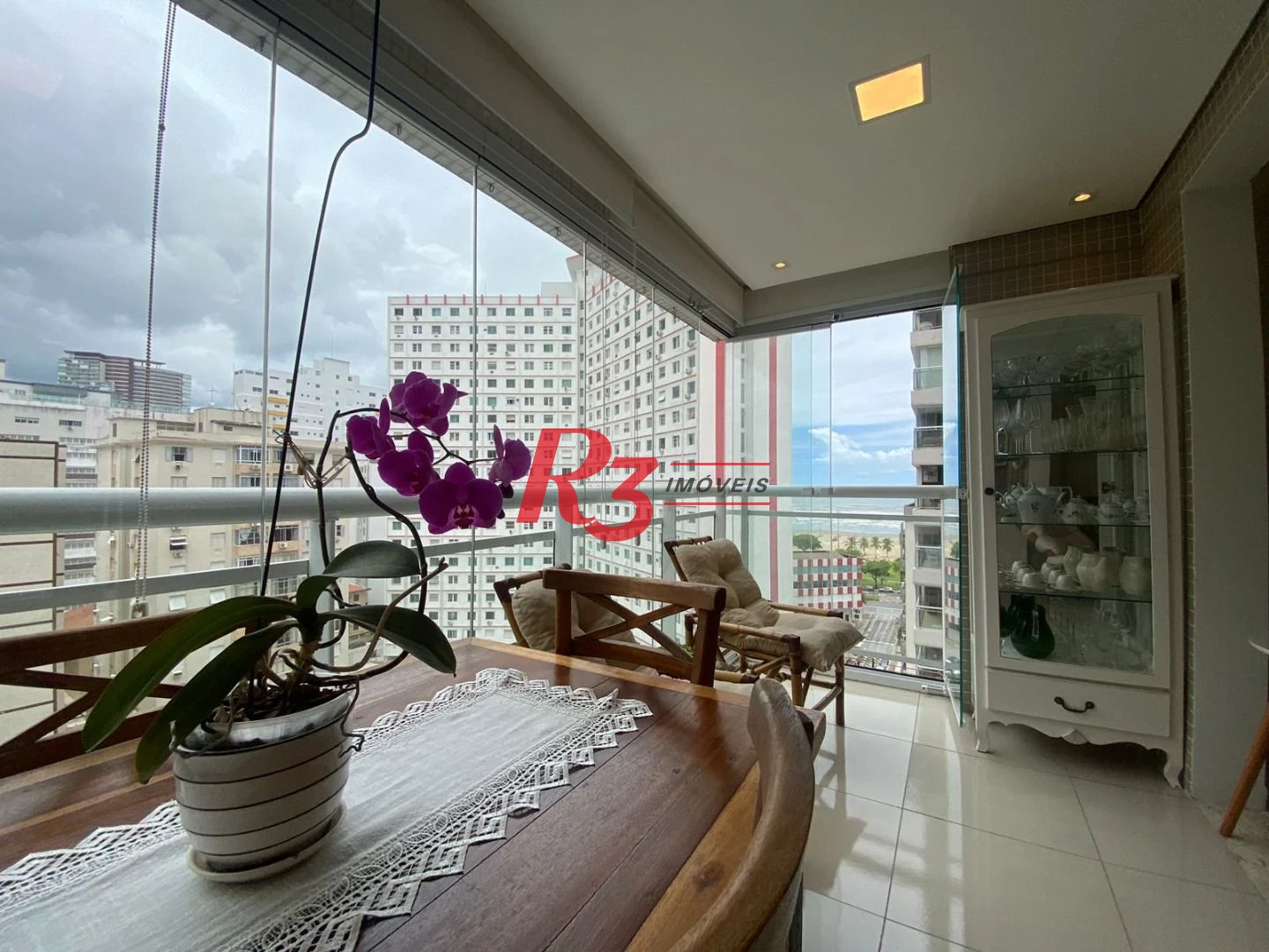 Apartamento com 3 dormitórios à venda, 100 m² por R$ 1.300.000,00 - José Menino - Santos/SP
