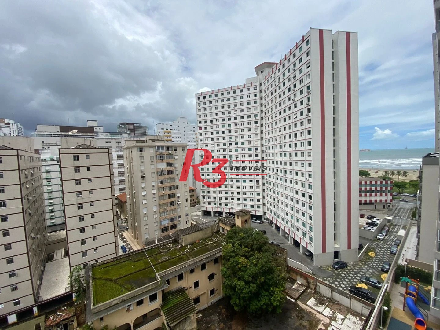 Apartamento com 3 dormitórios à venda, 100 m² por R$ 1.300.000,00 - José Menino - Santos/SP