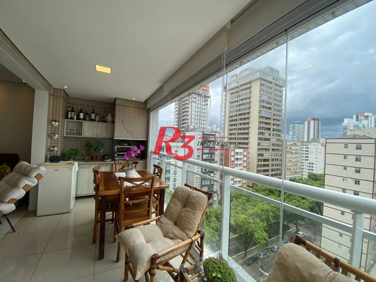 Apartamento com 3 dormitórios à venda, 100 m² por R$ 1.300.000,00 - José Menino - Santos/SP