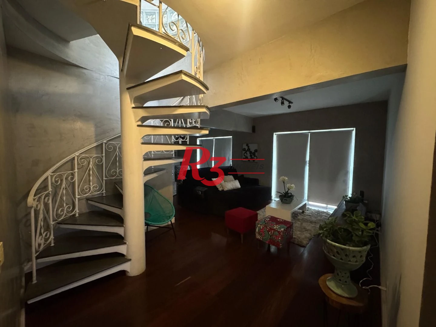 Cobertura com 3 dormitórios à venda, 290 m² por R$ 1.200.000,00 - Centro - São Vicente/SP