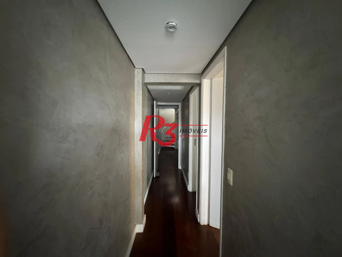 Cobertura com 3 dormitórios à venda, 290 m² por R$ 1.200.000,00 - Centro - São Vicente/SP