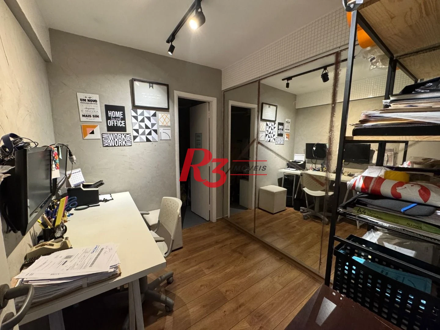 Cobertura com 3 dormitórios à venda, 290 m² por R$ 1.200.000,00 - Centro - São Vicente/SP