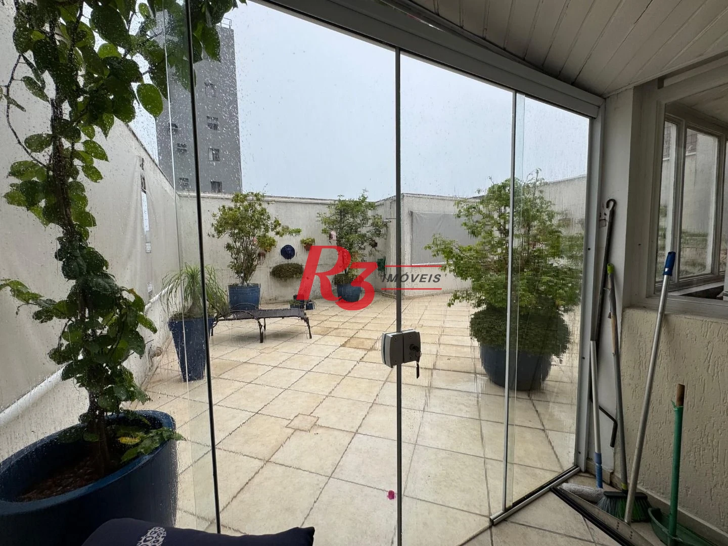 Cobertura com 3 dormitórios à venda, 290 m² por R$ 1.200.000,00 - Centro - São Vicente/SP