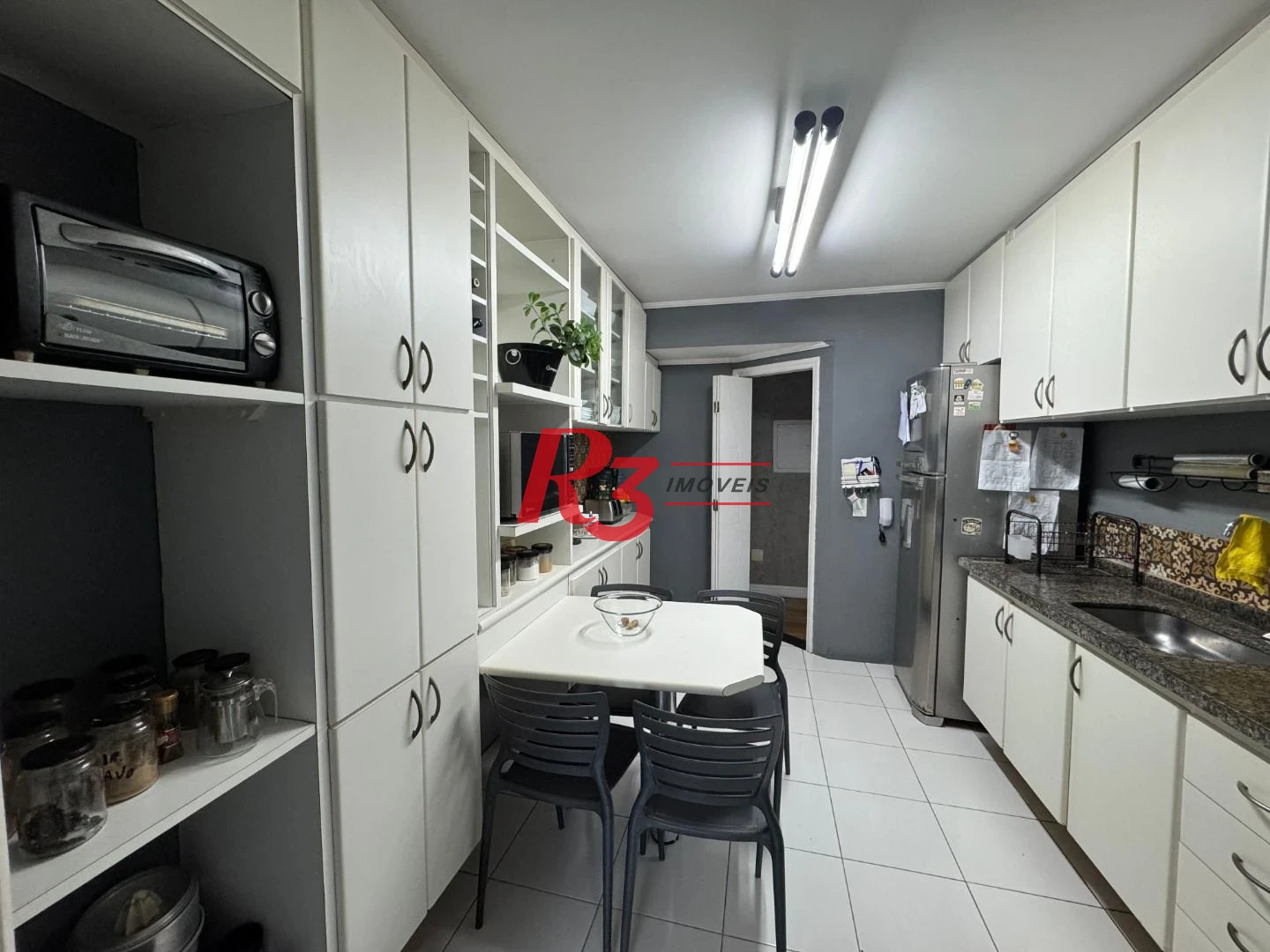 Cobertura com 3 dormitórios à venda, 290 m² por R$ 1.200.000,00 - Centro - São Vicente/SP