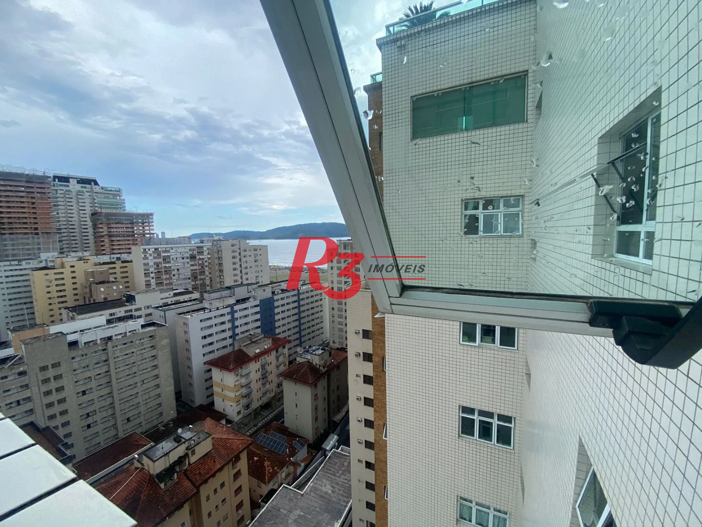Cobertura com 3 dormitórios à venda, 290 m² por R$ 3.719.000,00 - Gonzaga - Santos/SP