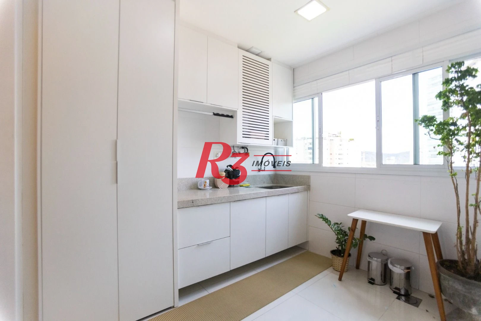 Apartamento com 2 dormitórios à venda, 134 m² por R$ 2.200.000,00 - Ponta da Praia - Santos/SP