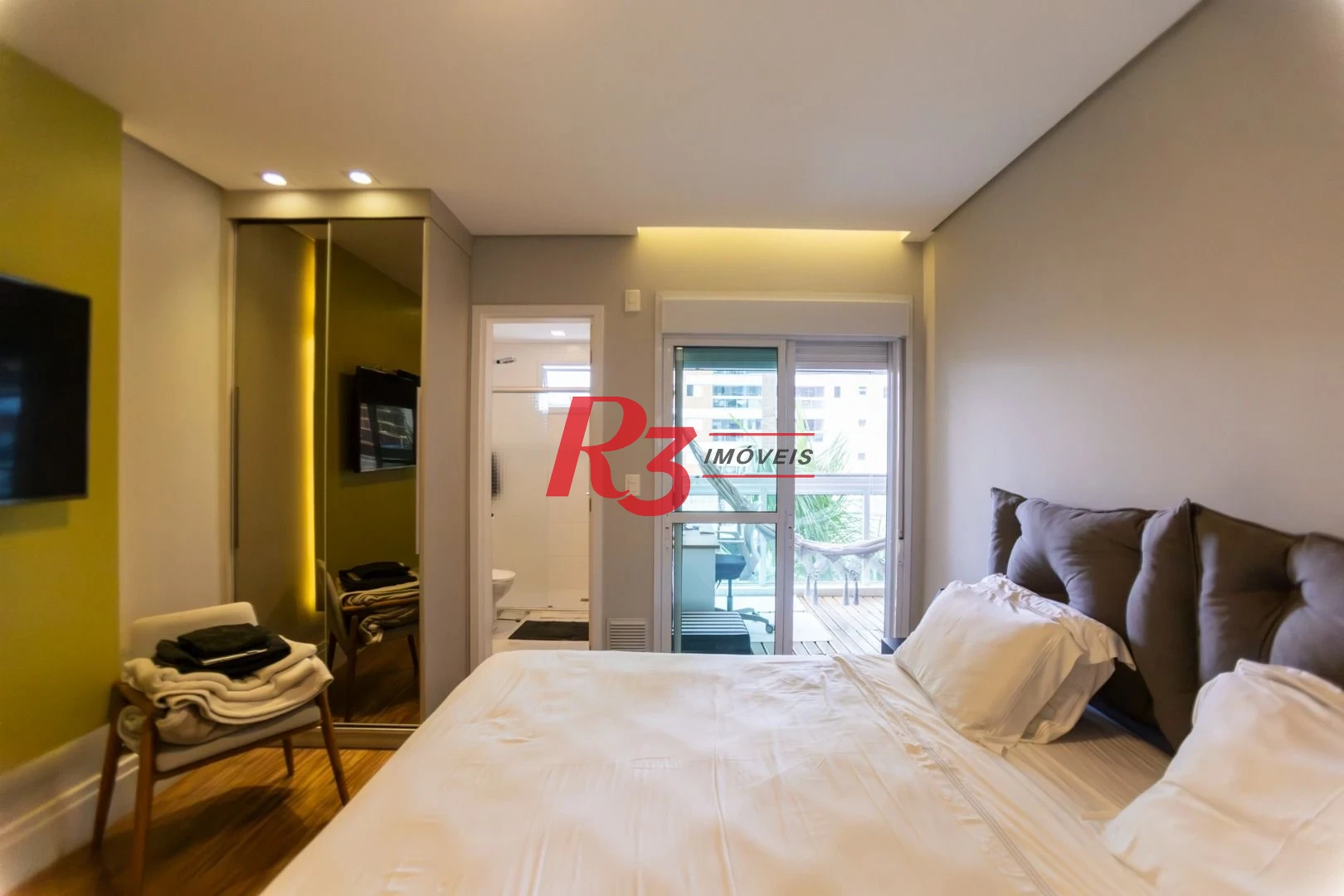 Apartamento com 2 dormitórios à venda, 134 m² por R$ 2.200.000,00 - Ponta da Praia - Santos/SP