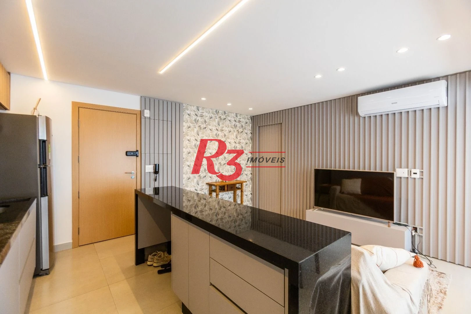 Apartamento com 2 dormitórios à venda, 65 m² por R$ 1.060.000,00 - Ponta da Praia - Santos/SP