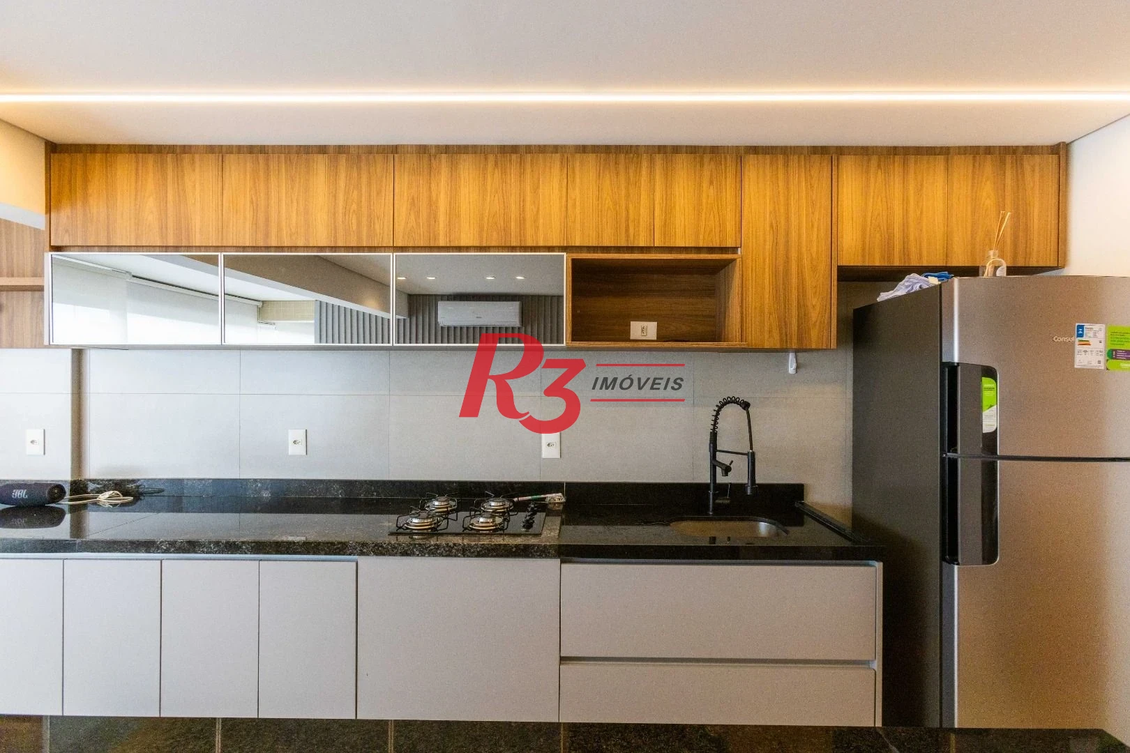 Apartamento com 2 dormitórios à venda, 65 m² por R$ 1.060.000,00 - Ponta da Praia - Santos/SP