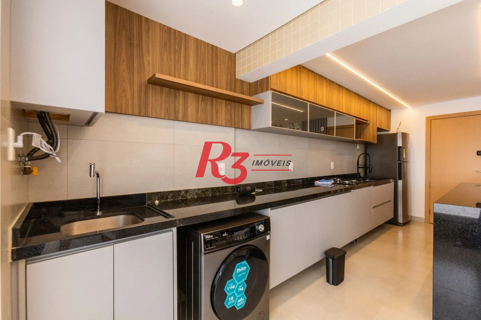 Apartamento com 2 dormitórios à venda, 65 m² por R$ 1.060.000,00 - Ponta da Praia - Santos/SP