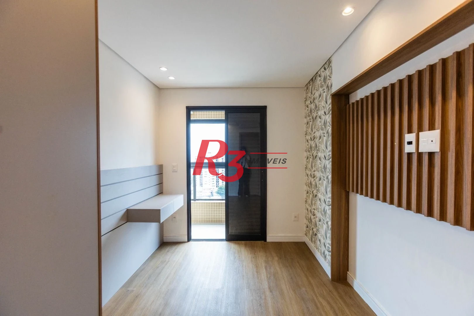 Apartamento com 2 dormitórios à venda, 65 m² por R$ 1.060.000,00 - Ponta da Praia - Santos/SP