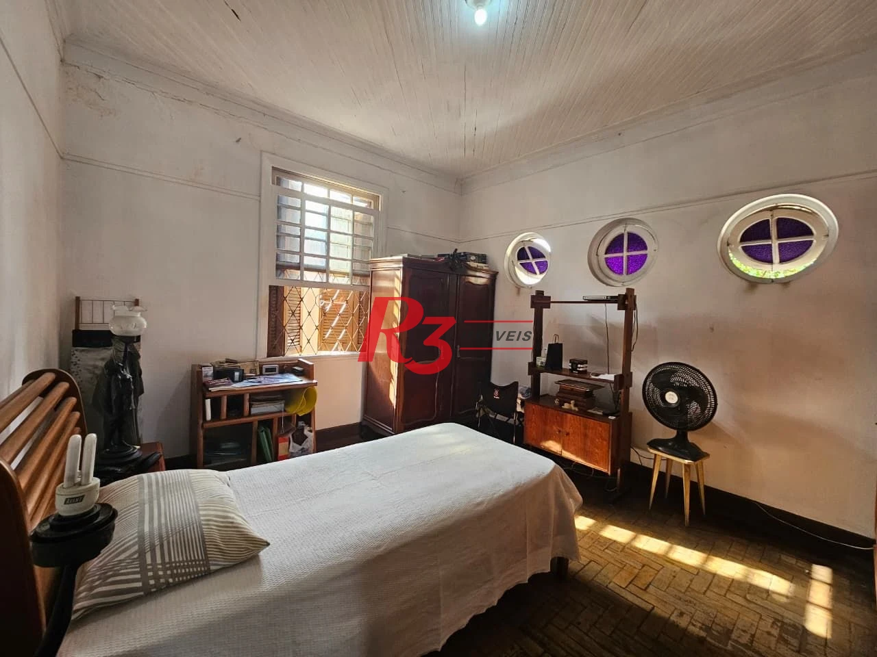 Sobrado com 3 dormitórios à venda, 150 m² por R$ 1.300.000,00 - Pompéia - Santos/SP
