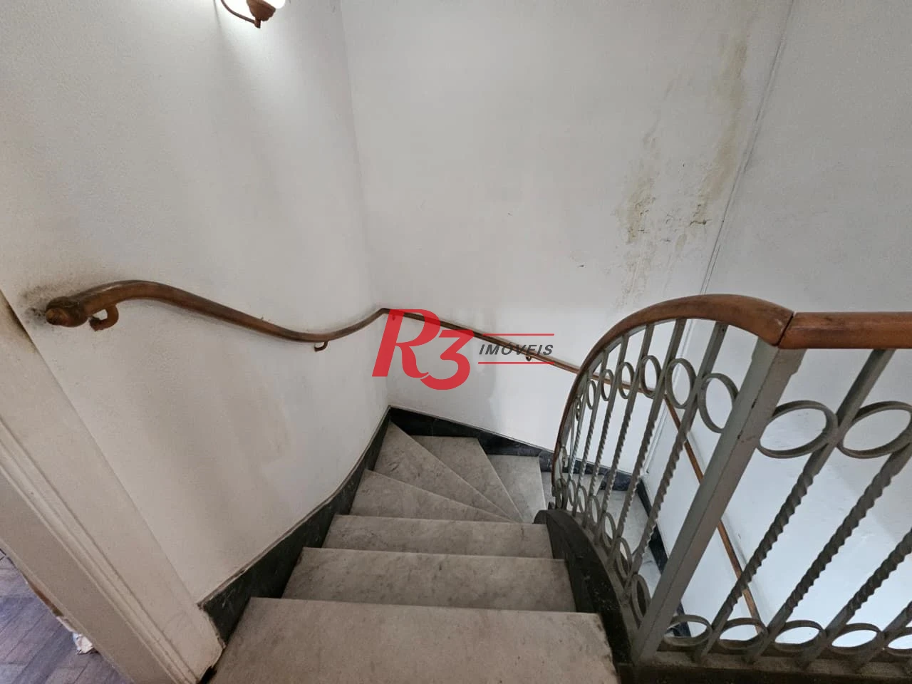 Sobrado com 3 dormitórios à venda, 150 m² por R$ 1.300.000,00 - Pompéia - Santos/SP