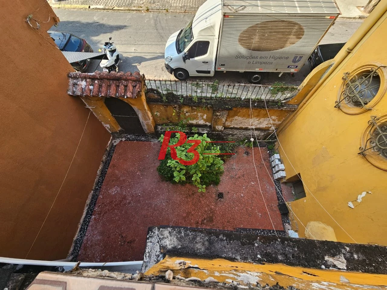 Sobrado com 3 dormitórios à venda, 150 m² por R$ 1.300.000,00 - Pompéia - Santos/SP