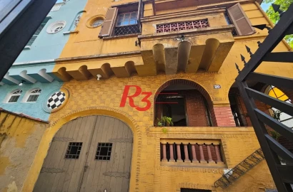 Sobrado com 3 dormitórios à venda, 150 m² por R$ 1.300.000,00 - Pompéia - Santos/SP