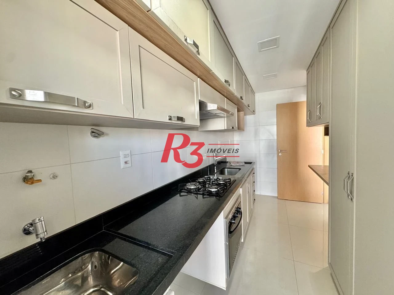 Apartamento com 2 dormitórios à venda, 86 m² por R$ 1.350.000,00 - Boqueirão - Santos/SP