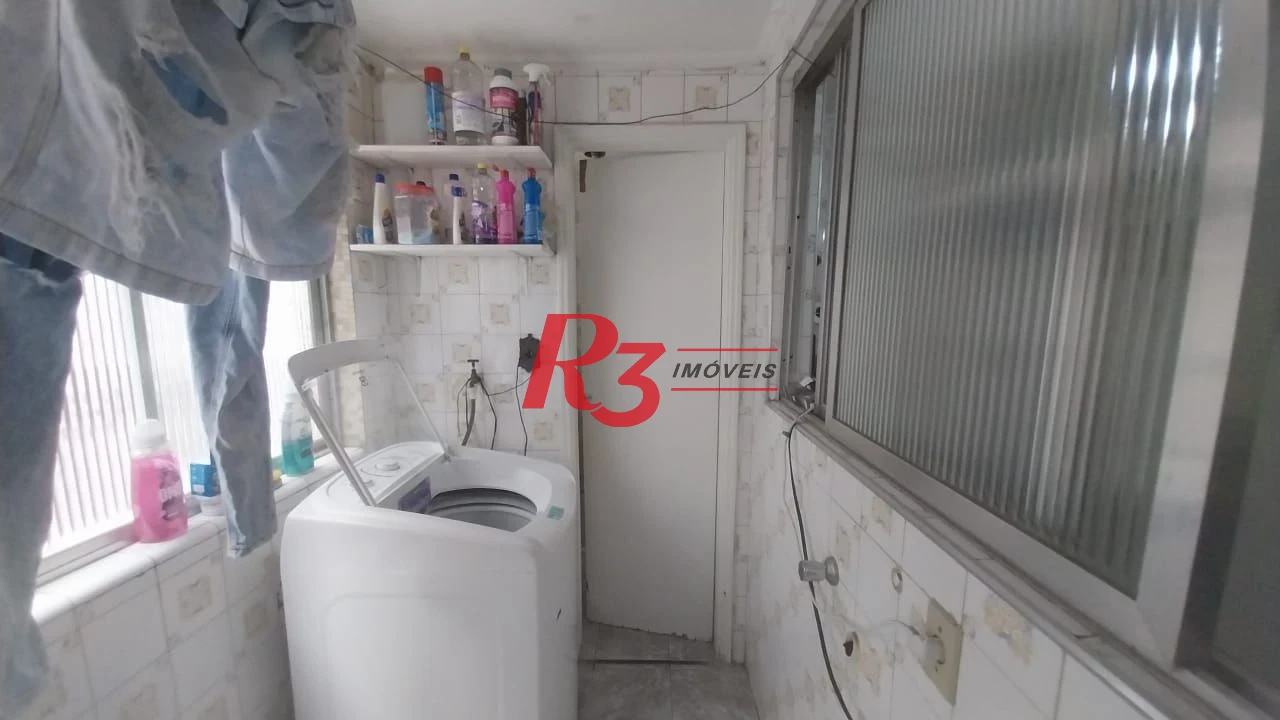 Apartamento com 3 dormitórios à venda, 134 m² por R$ 690.000,00 - Pompéia - Santos/SP