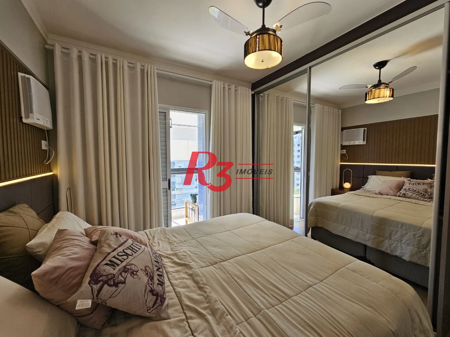 Apartamento com 3 dormitórios à venda, 128 m² por R$ 1.850.000,00 - Gonzaga - Santos/SP
