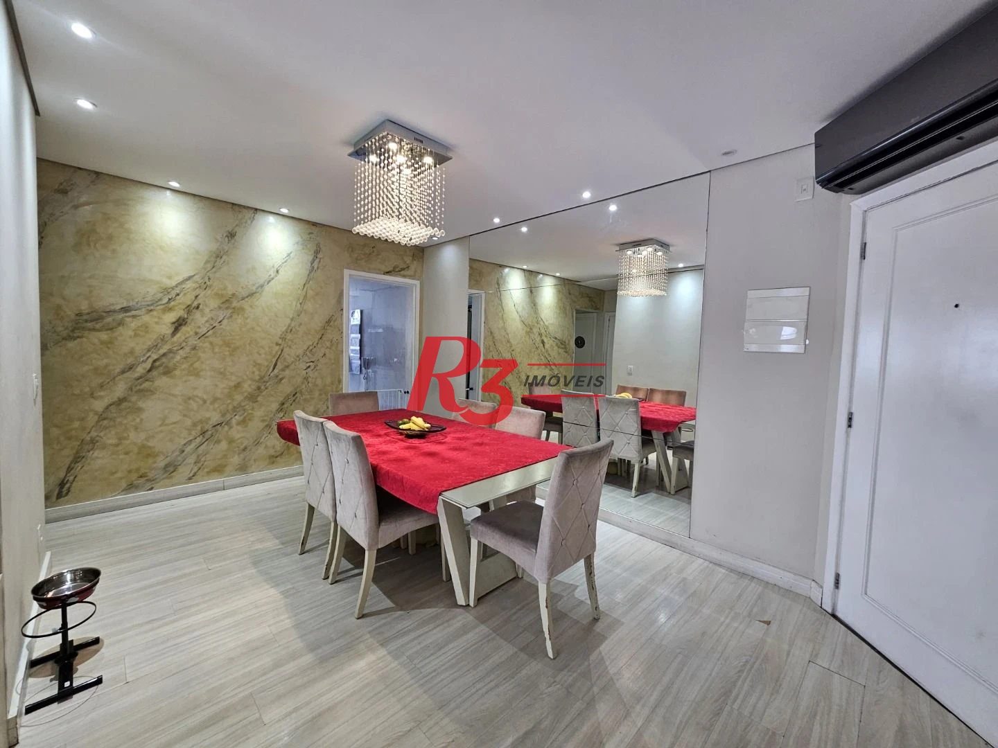 Apartamento com 3 dormitórios à venda, 84 m² por R$ 770.000,00 - Marapé - Santos/SP