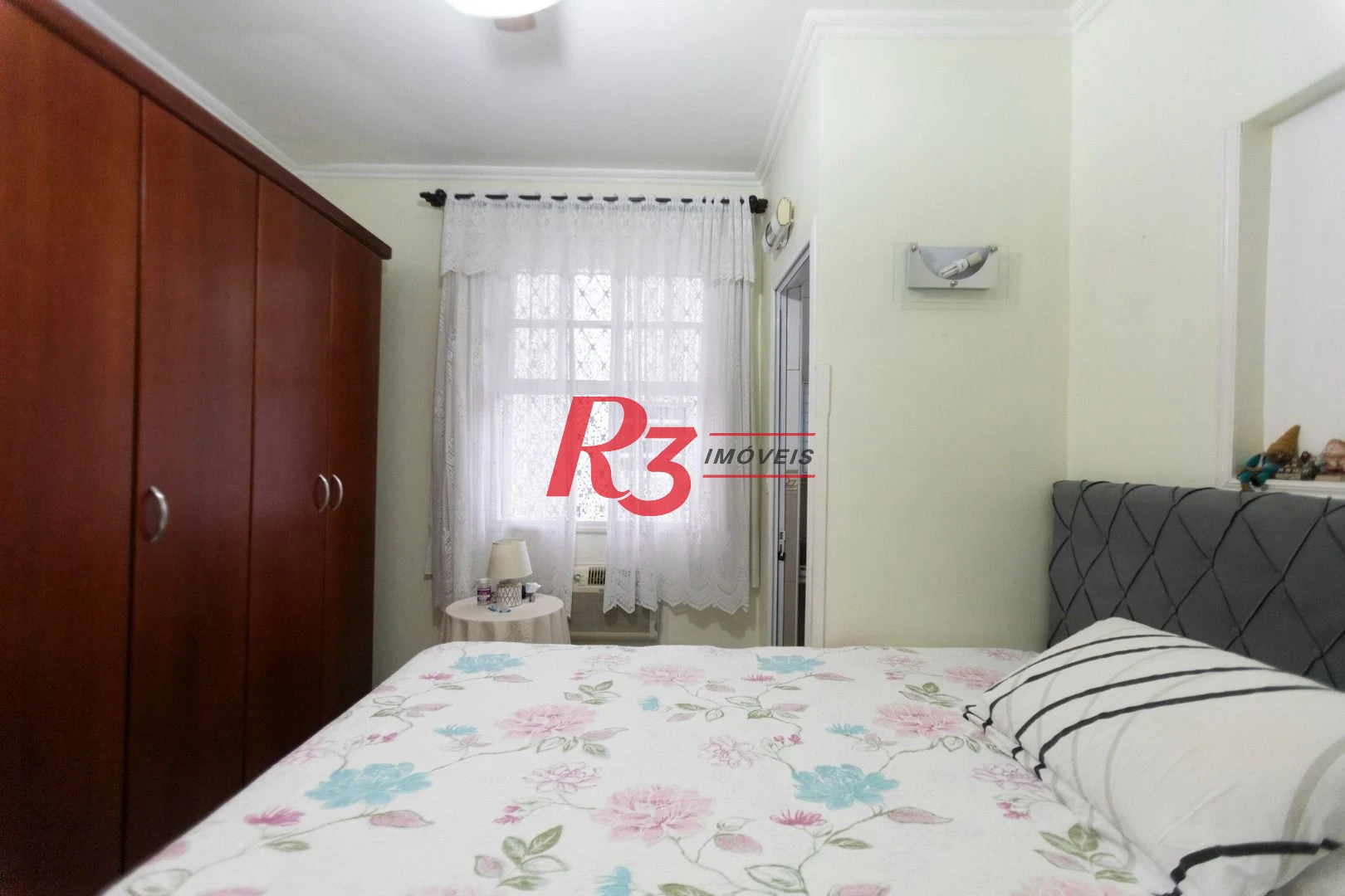 Apartamento com 2 dormitórios à venda, 80 m² por R$ 480.000,00 - Campo Grande - Santos/SP