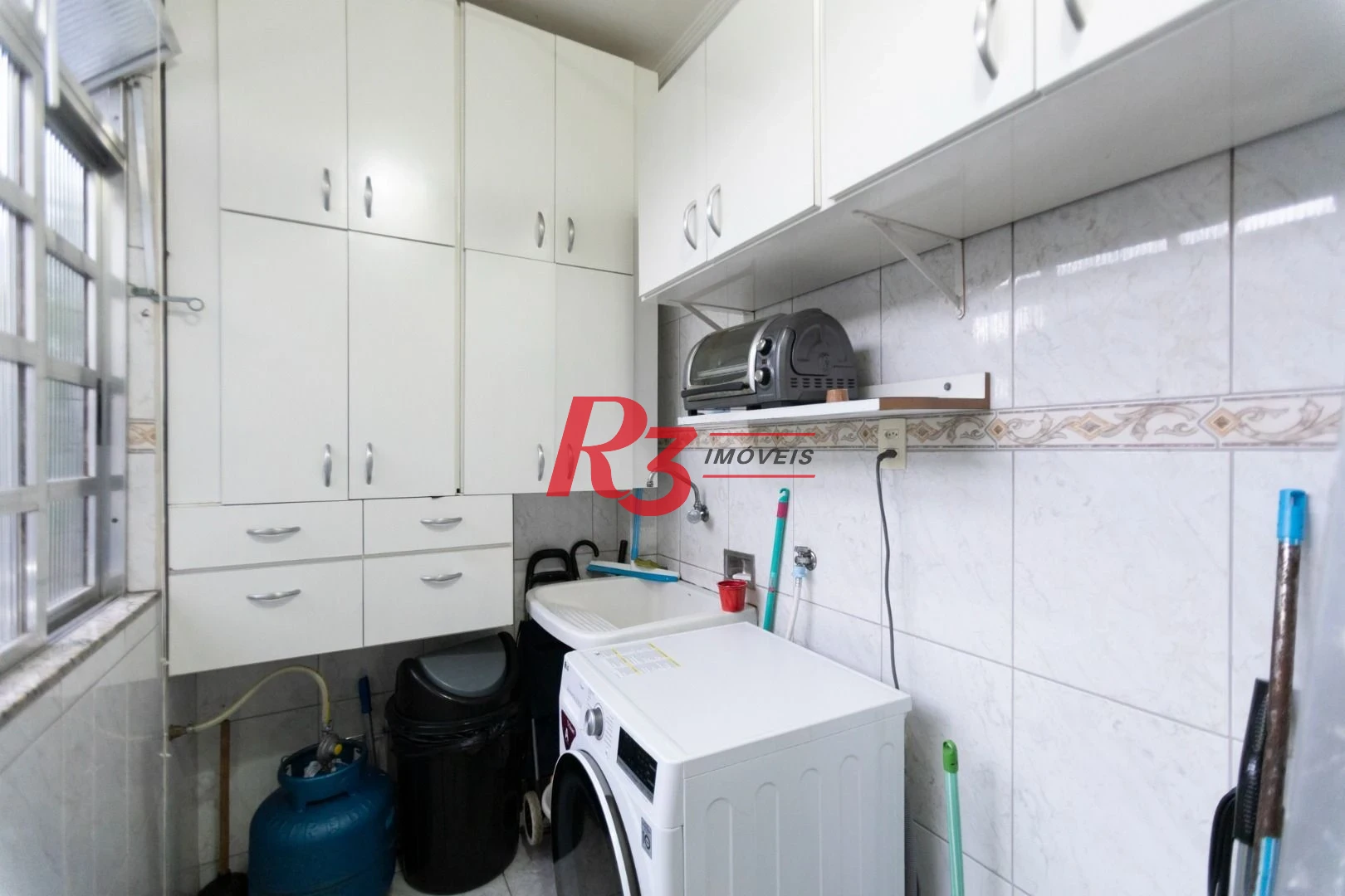 Apartamento com 2 dormitórios à venda, 80 m² por R$ 480.000,00 - Campo Grande - Santos/SP