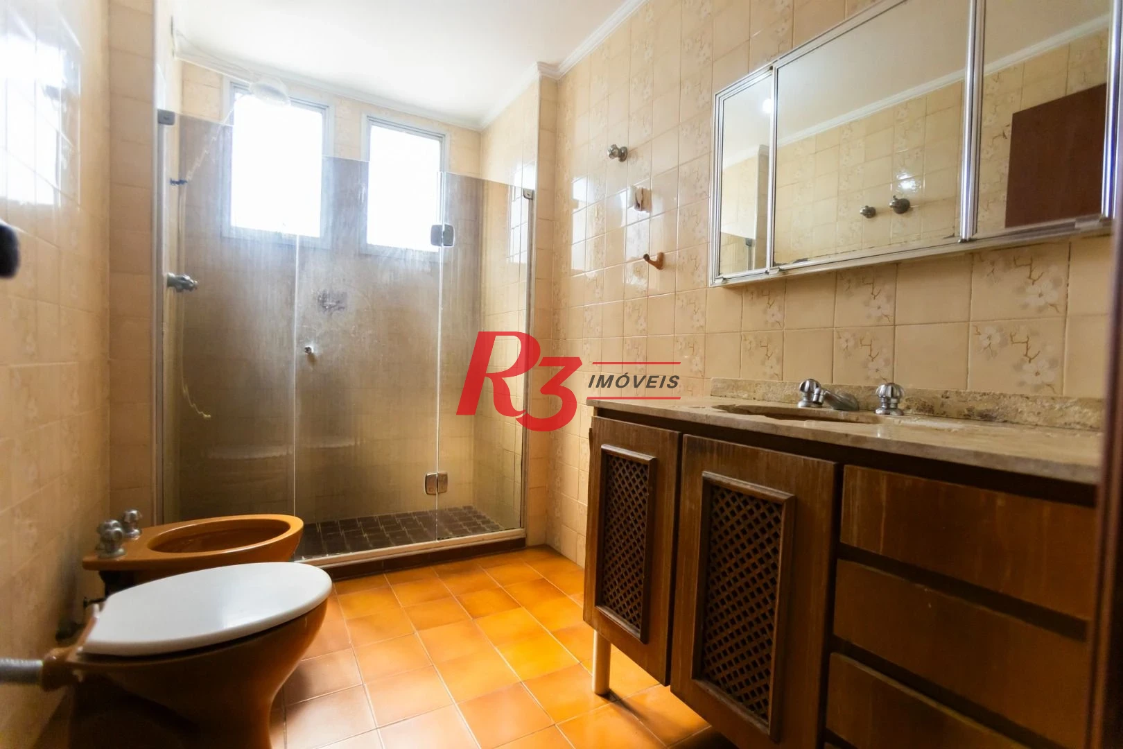 Apartamento com 3 dormitórios à venda, 188 m² por R$ 1.600.000,00 - Gonzaga - Santos/SP