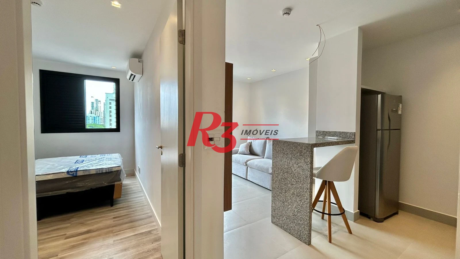 Apartamento com 1 dormitório para alugar, 47 m² por R$ 5.500,00/mês - Embaré - Santos/SP