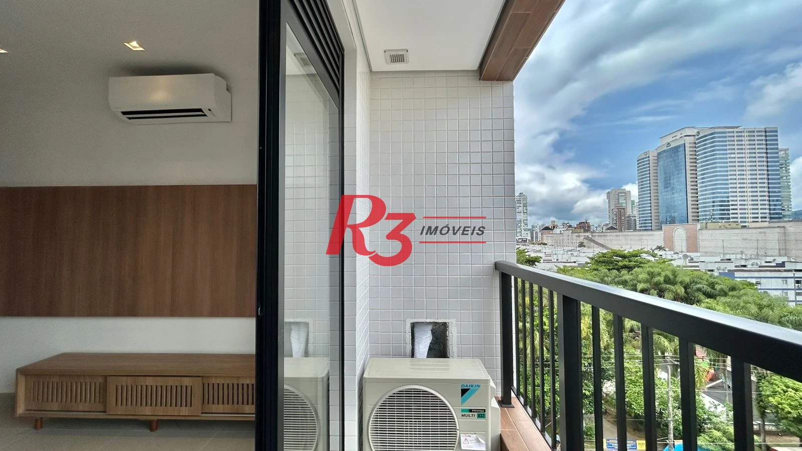 Apartamento com 1 dormitório para alugar, 47 m² por R$ 5.500,00/mês - Embaré - Santos/SP
