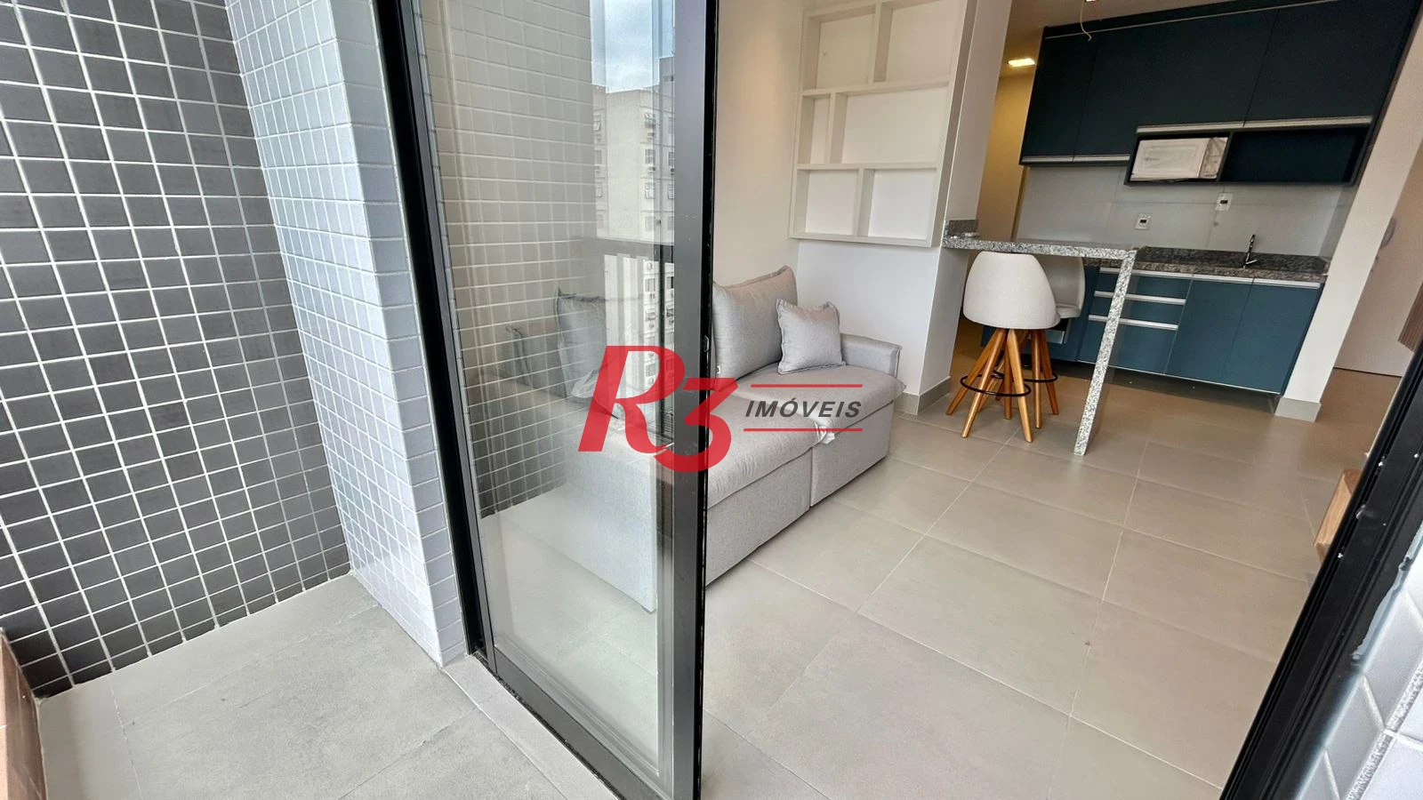 Apartamento com 1 dormitório para alugar, 47 m² por R$ 5.500,00/mês - Embaré - Santos/SP