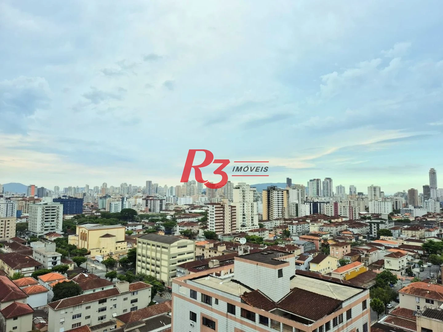 Apartamento com 2 dormitórios à venda, 55 m² por R$ 690.000,00 - Marapé - Santos/SP
