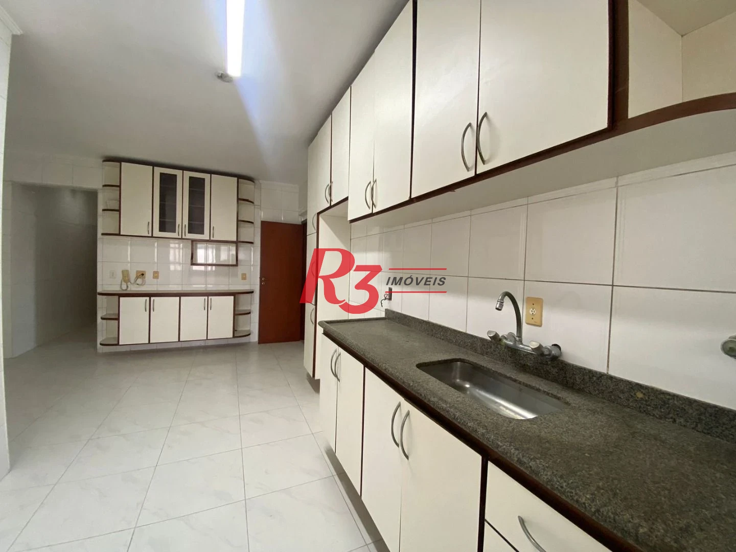 Apartamento com 3 dormitórios à venda, 118 m² por R$ 1.149.900,00 - Embaré - Santos/SP