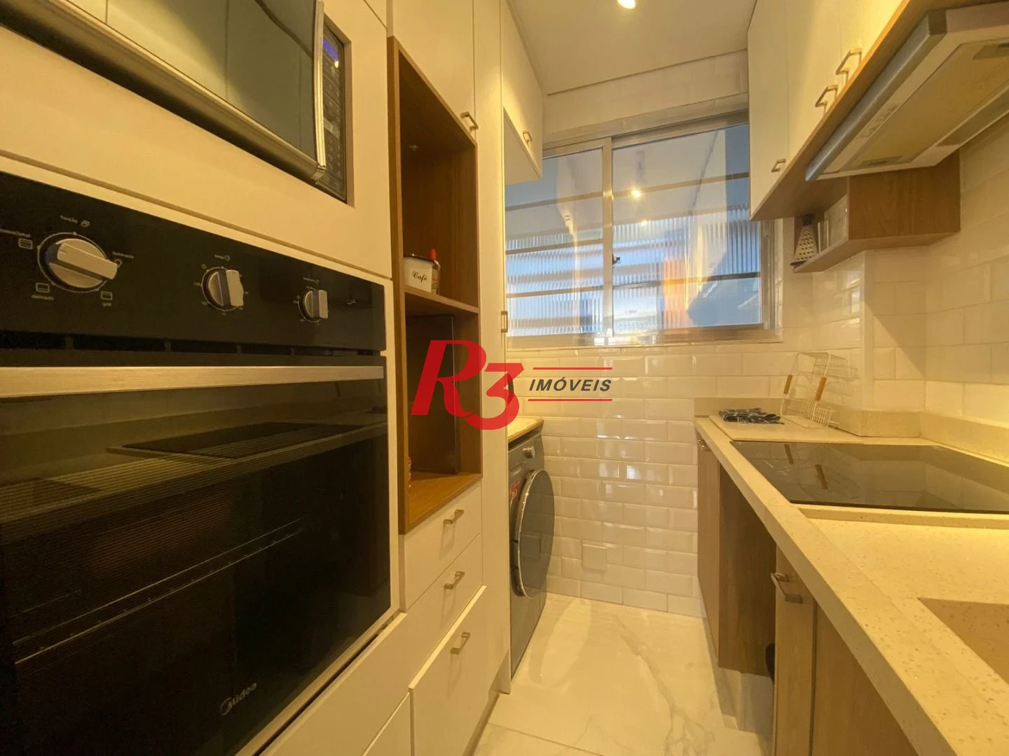 Apartamento para alugar, 71 m² por R$ 5.500,01/mês - Pompéia - Santos/SP