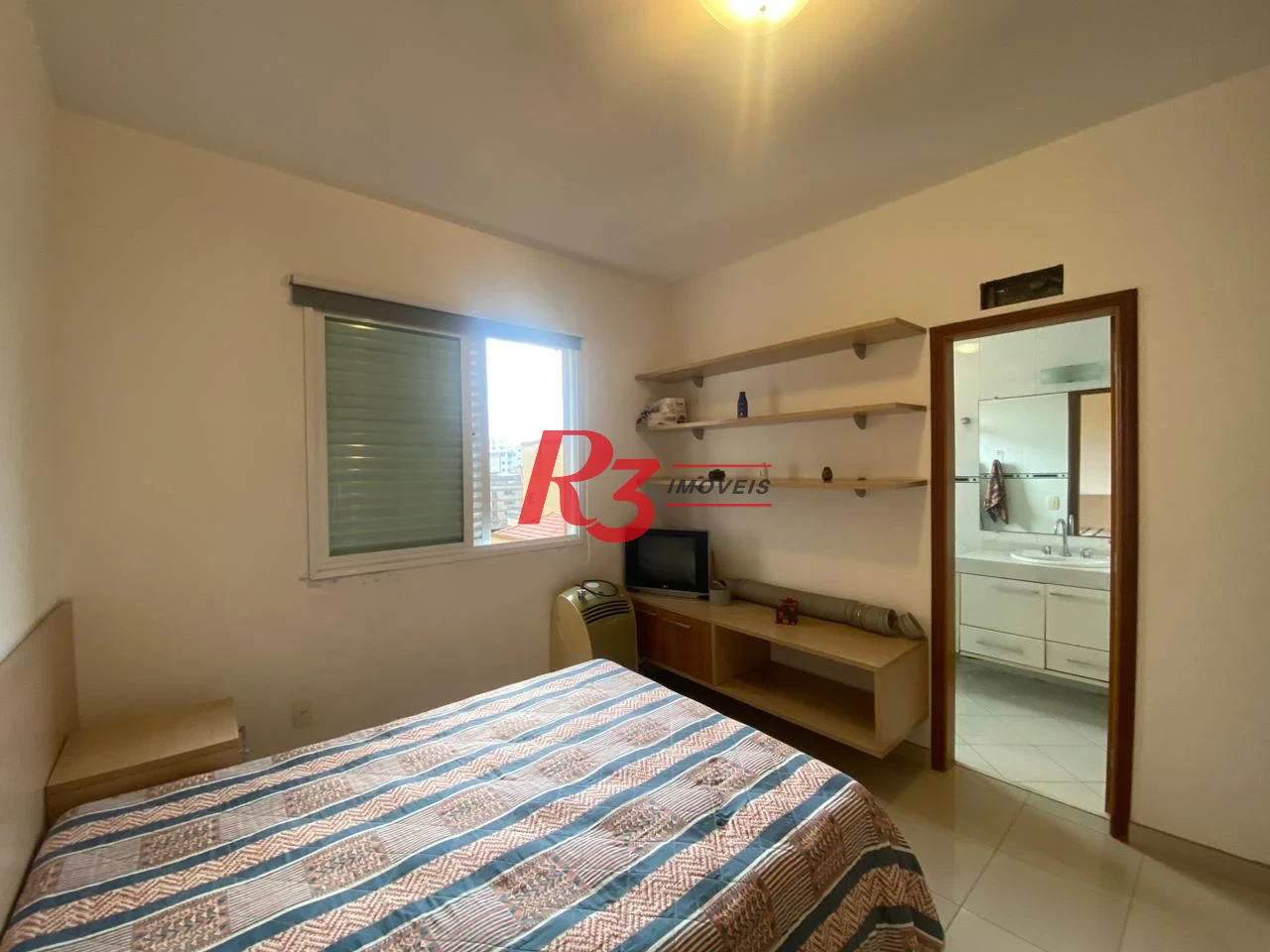 Apartamento com 3 dormitórios à venda, 132 m² por R$ 1.599.900,00 - Embaré - Santos/SP