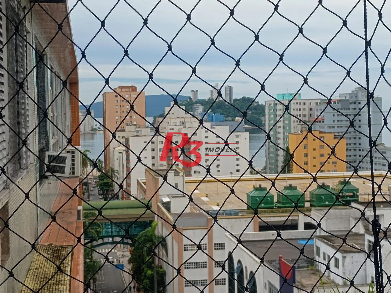 Apartamento com 3 dormitórios à venda, 110 m² por R$ 480.000,00 - Centro - São Vicente/SP