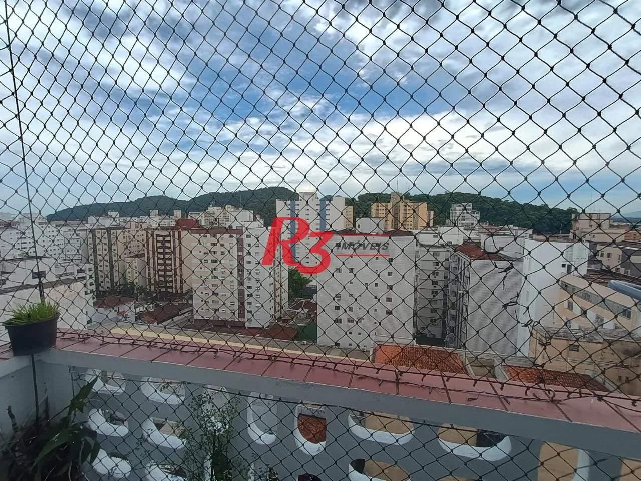 Apartamento com 3 dormitórios à venda, 110 m² por R$ 480.000,00 - Centro - São Vicente/SP
